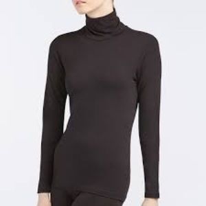Maroon Uniqlo HEATTECH Extra Warm Turtleneck